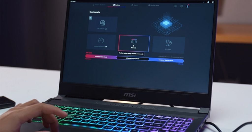MSI Katana 15 HX B14WEK 027VN có màn hình 2k