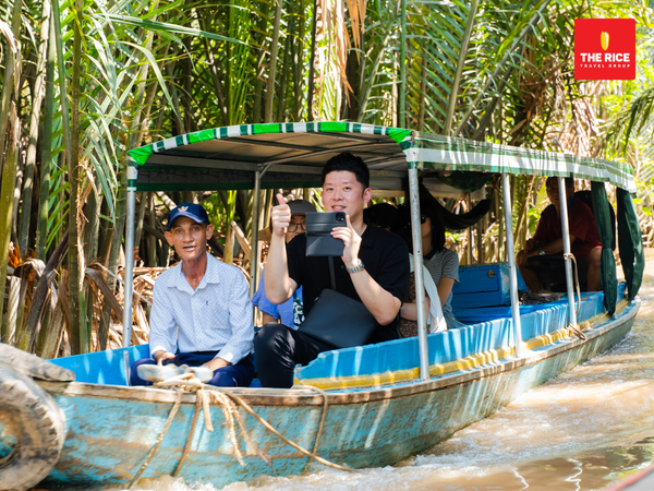 liên hệ chúng tôi để được trải nghiệm tour miền tây