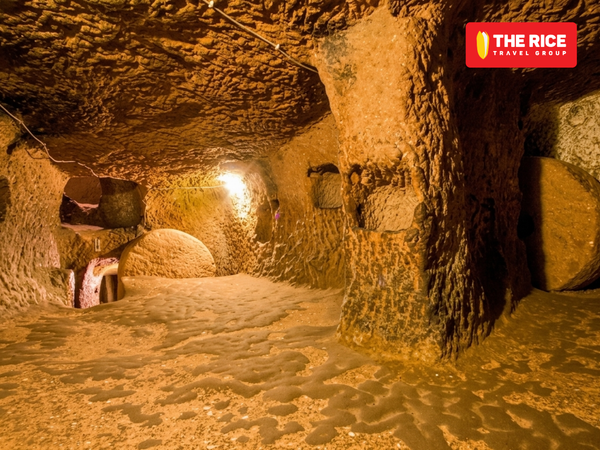 Cu Chi Tunnels