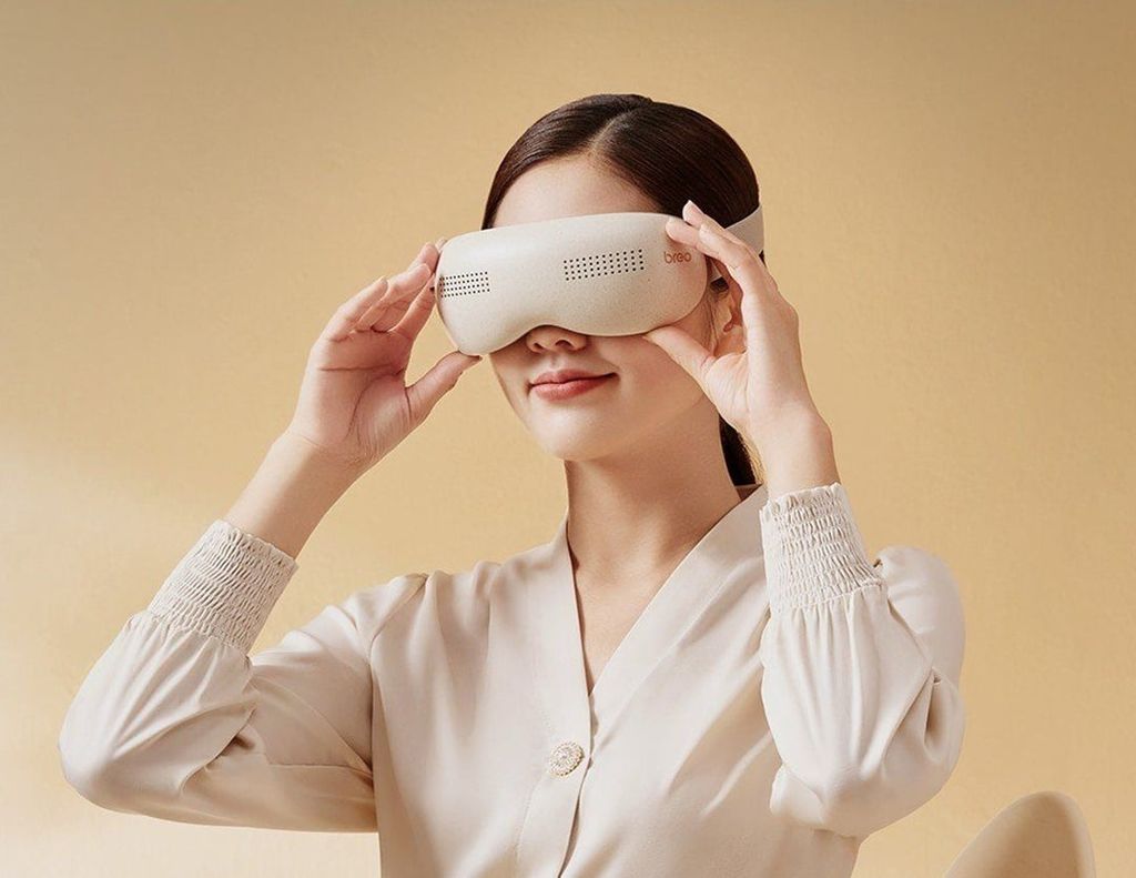 Máy massage mắt được thiết kế để giúp giảm căng cơ và mỏi mắt