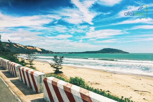 Hòn Rơm Coastal Road