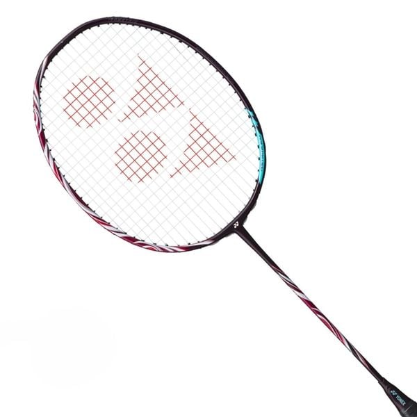 Yonex Astrox 100ZZ Kurenai — Hyper Slim Shaft 6.2mm và khung dài hơn 10mm