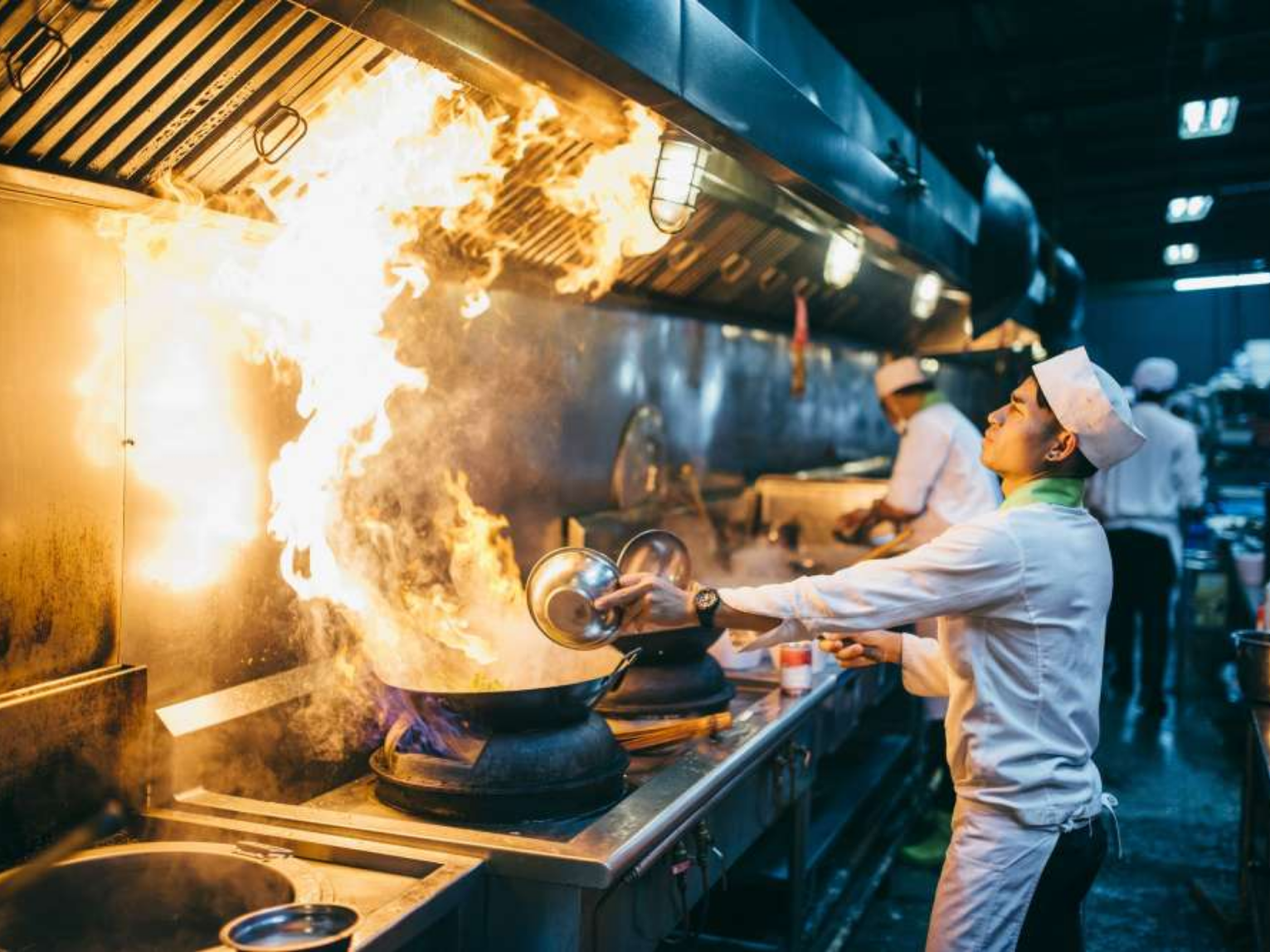 chụp hút mùi công nghiệp