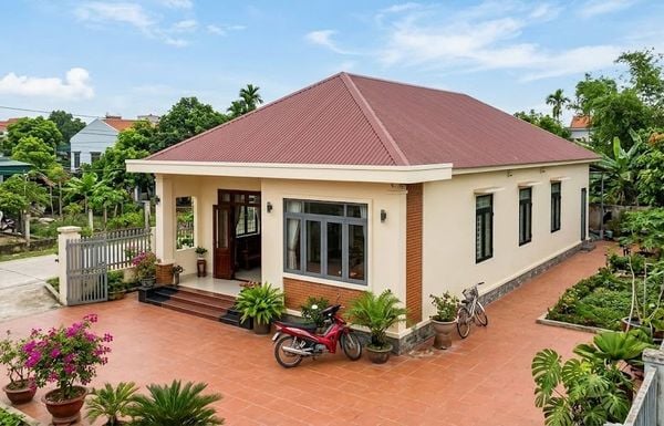 Mẫu nhà cấp 4 mái tôn 6x12 3 phòng ngủ có sân trước