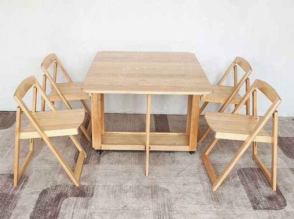 Mẫu ghế ăn gấp gọn bằng gỗ tự nhiên