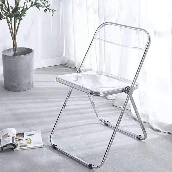 Ghế ăn gấp gọn bằng nhựa