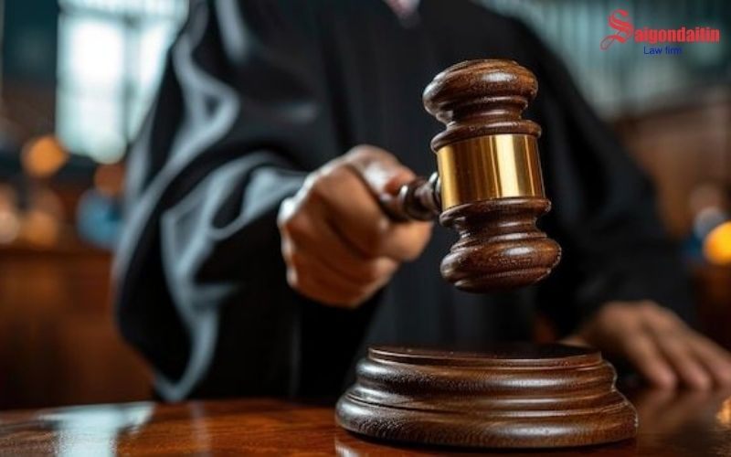 đồ họa miêu tả tòa có vượt quá yêu cầu khởi khiện trọng vụ án 5 tỷ