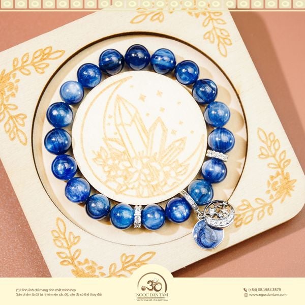 kyanite