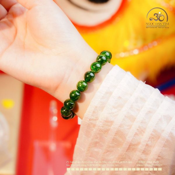 Khi nào nê Tùng Bách Mộc chọn Diopside xanh