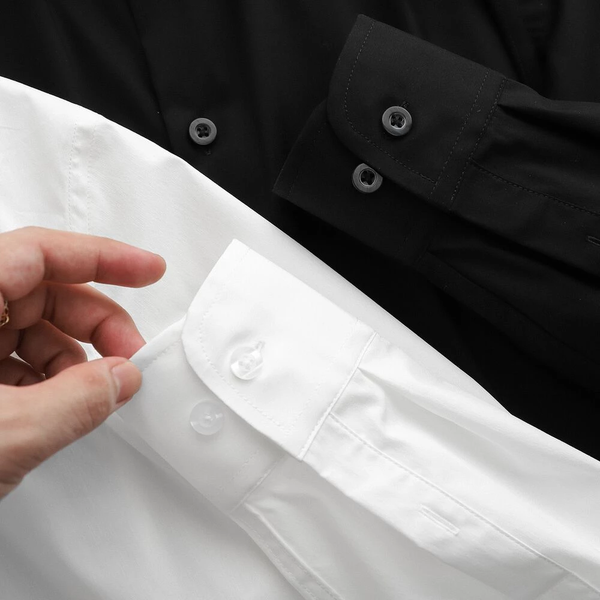 Cổ tay áo sơ mi trắng