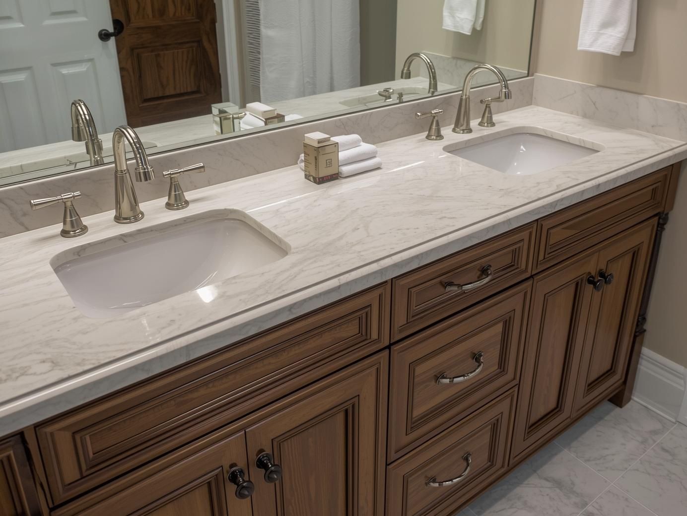 Double Sink Vanity for Master Bathrooms