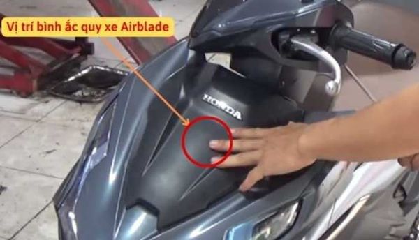 binh-ac-quy-xe-airblade-nam-o-dau