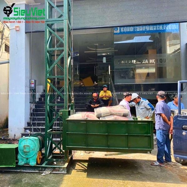 vận thăng nâng hàng vtsv1000 cao 27m