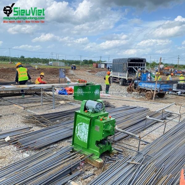 máy xây dựng cho thuê