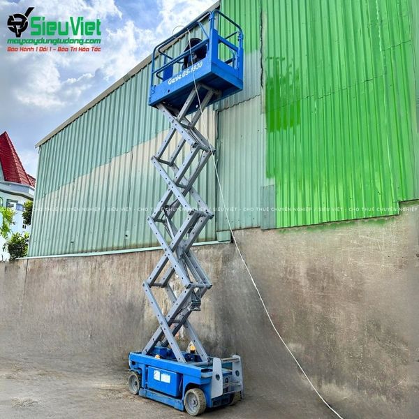 thiết bị nâng hạ - xe nâng người