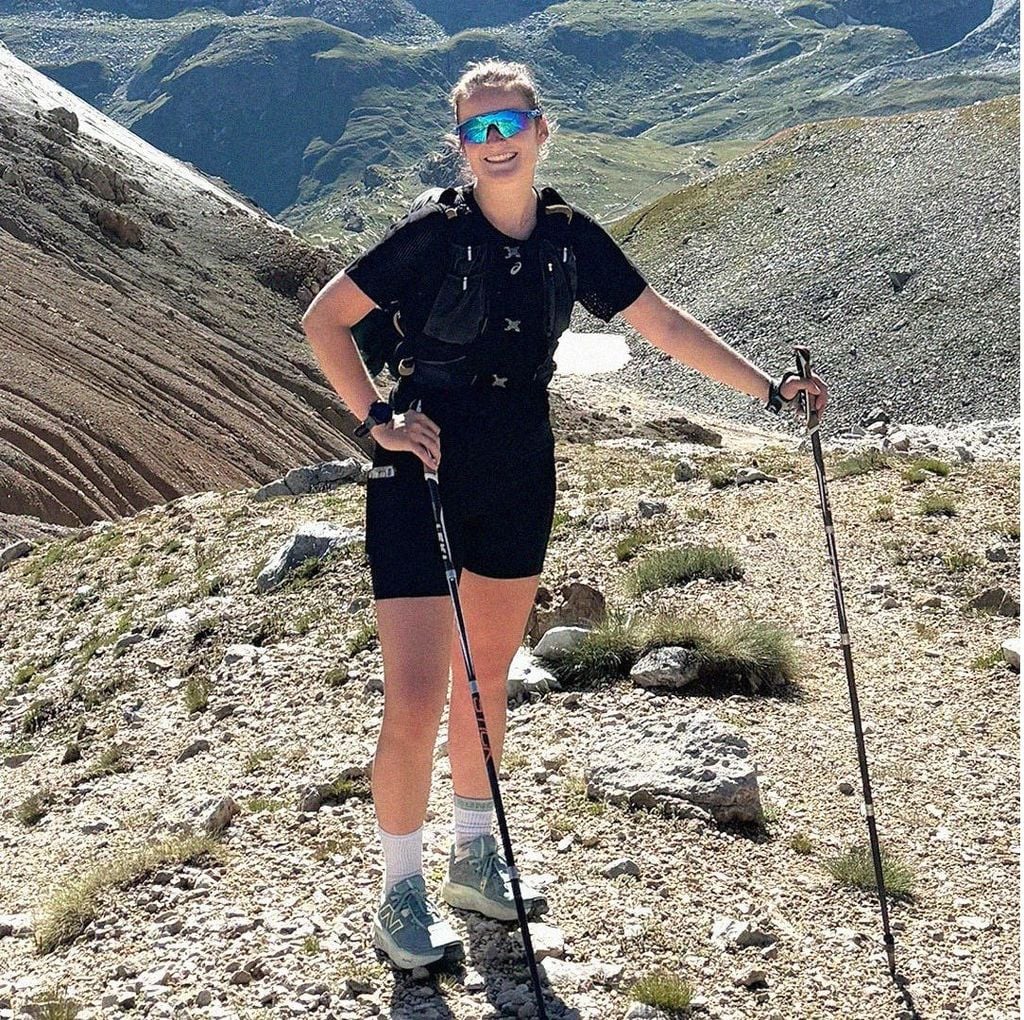 Cách chọn gậy trong chạy trail