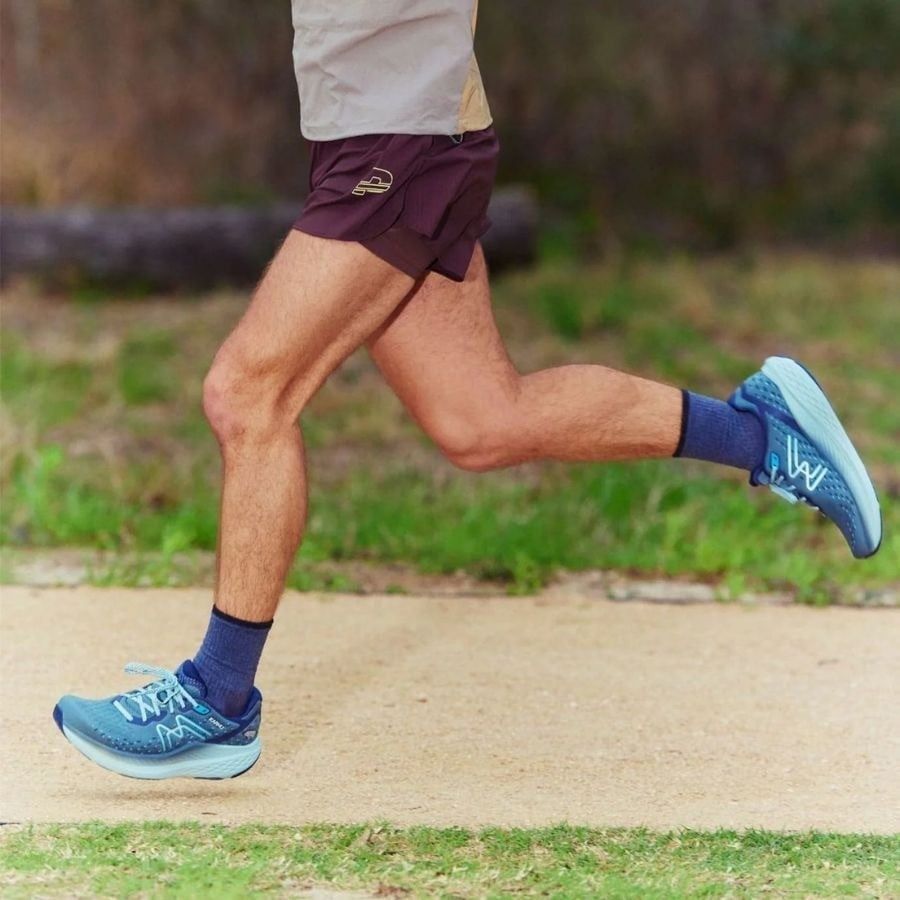 Tím móng chân khi chạy bộ, những điều có thể bạn chưa biết.