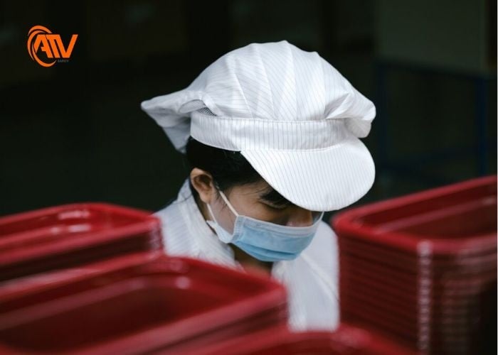 Khẩu trang bảo hộ khi làm việc chế biến