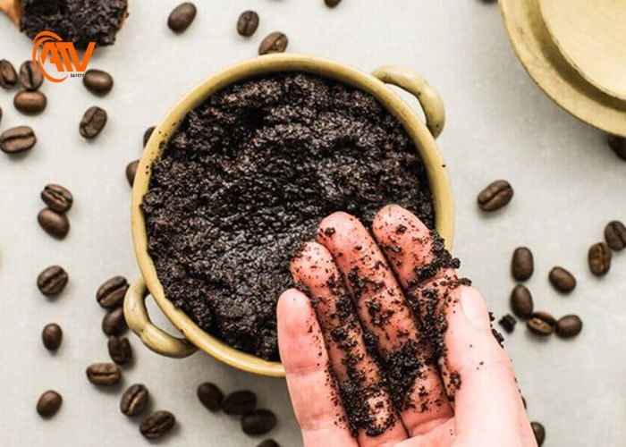 Trị mùi hôi chân bằng bã cà phê hiệu quả