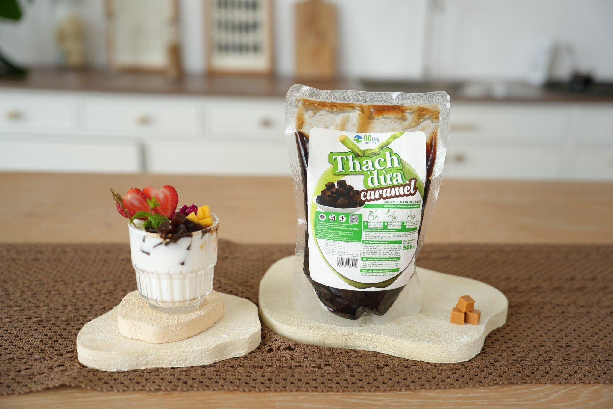 Không nên ăn quá nhiều thạch dừa trong một lần.