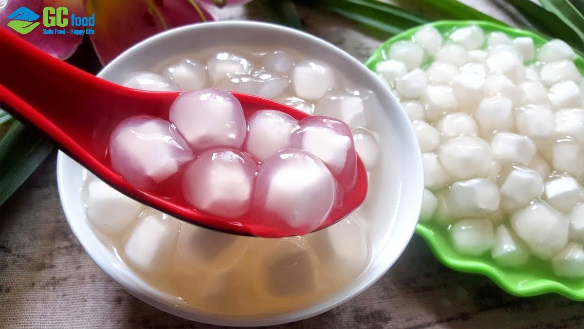 Với cách làm thạch dừa bột năng, bạn sẽ có những viên topping trân châu mềm dai, béo ngậy để dùng chung trà sữa, chè,...