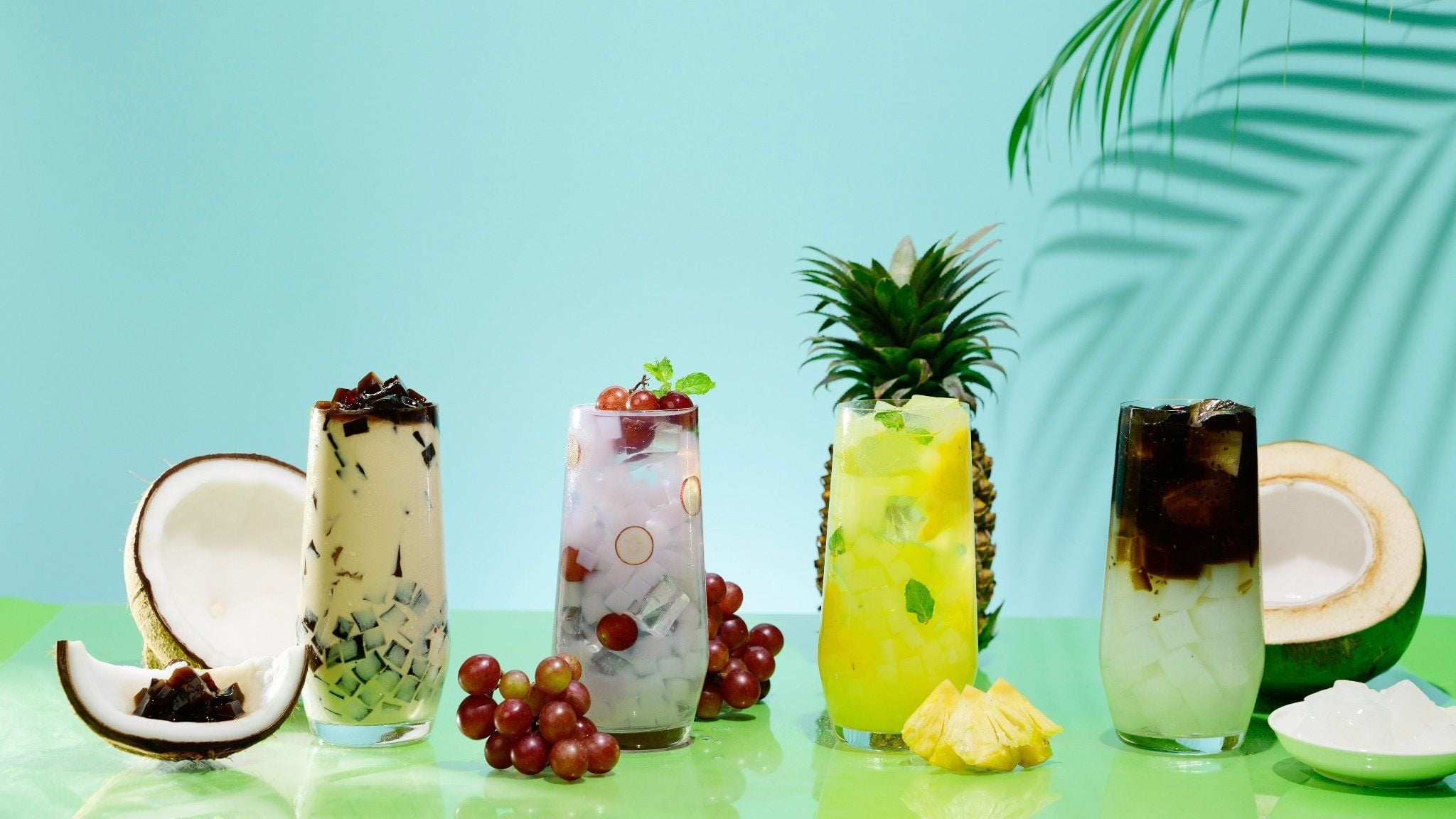 Ngày hè oi bức, có một ly thức uống hay món tráng miệng thanh mát giúp giải tỏa cơn nóng tức thì.