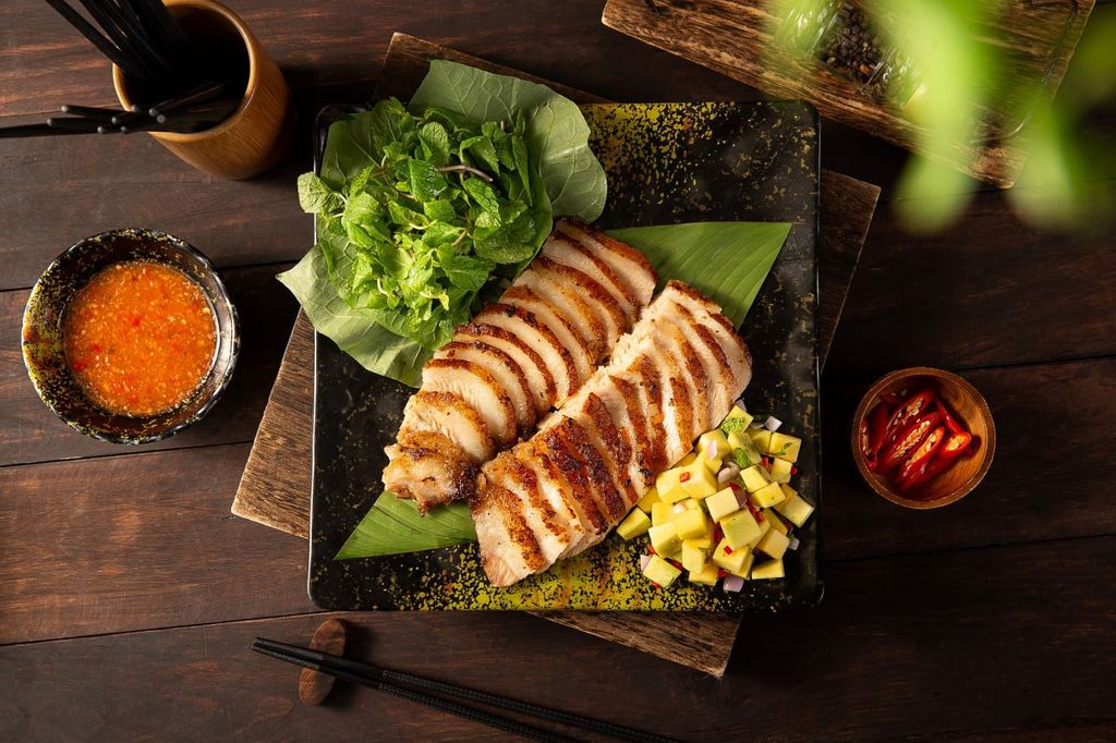 nọng heo nướng sốt thái