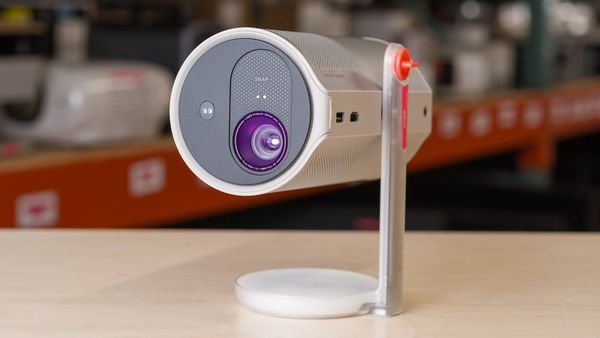 Về thiết kế bên ngoài, Mogo 4 và Mogo 4 Laser gần như là y hệt