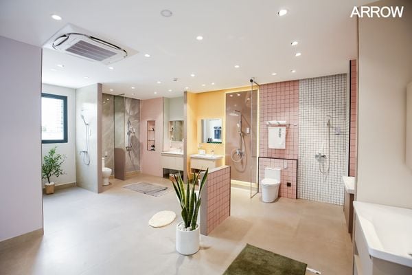Không gian nhà vệ sinh mẫu tại showroom Arrow Vietnam