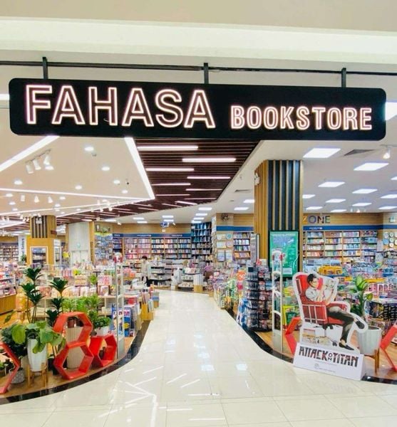 Nhà sách FAHASA có bán Văn phòng phẩm tại Quận 7