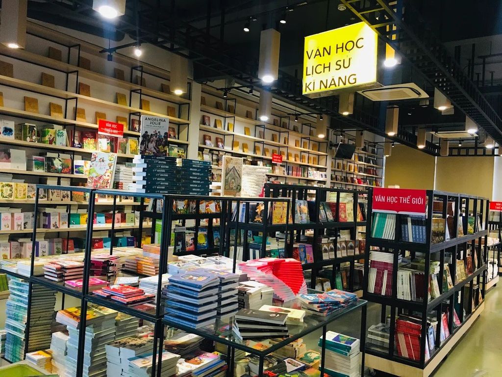 Không gian bên trong Trung tâm sách Kim Đồng Sài Gòn