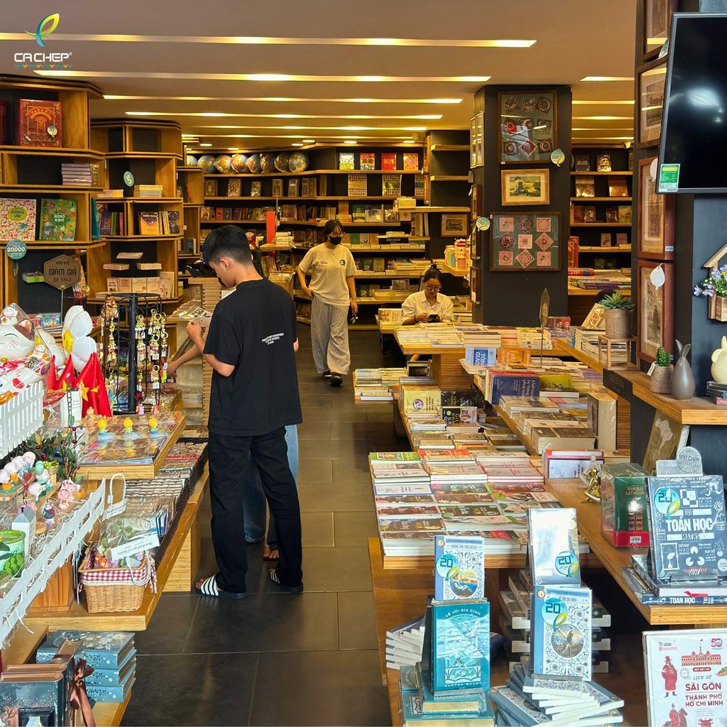 Văn phòng phẩm Nhà Sách Cá Chép Phường Bàn Cờ