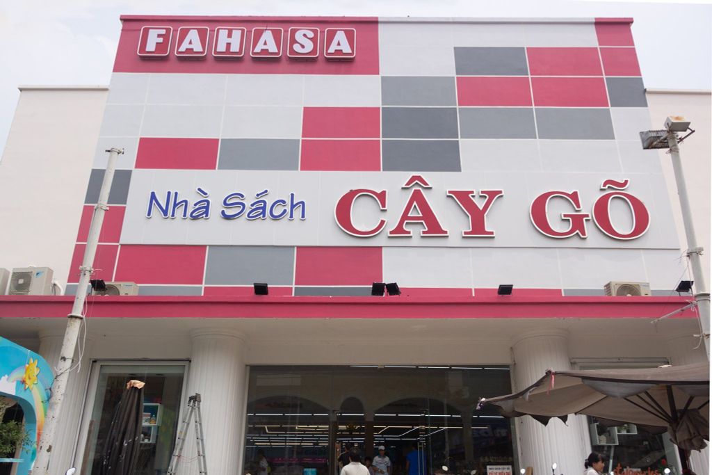 Nhà sách FAHASA Cây Gõ – Minh Phụng Quận 6