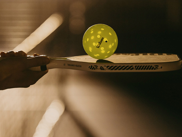 ky-thuat-danh-xoay-trong-pickleball-va-cach-luyen-tap-hieu-qua