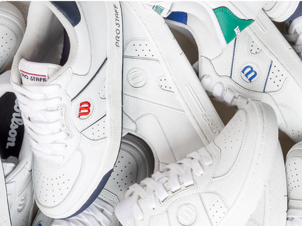 pro-staff-87-bieu-tuong-vuot-thoi-gian-tai-sinh