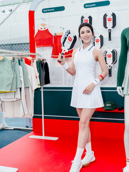 wilson-xmas-pickle-party-2025-khi-giang-sinh-gap-tinh-than-the-thao-tren-san-dau