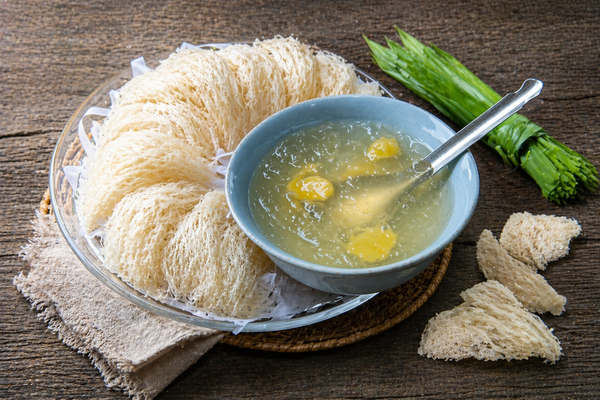 yến chưng là gì