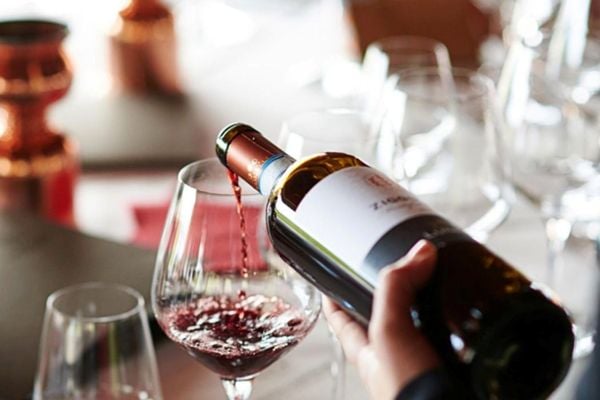Cách thưởng thức rượu vang đúng chuẩn