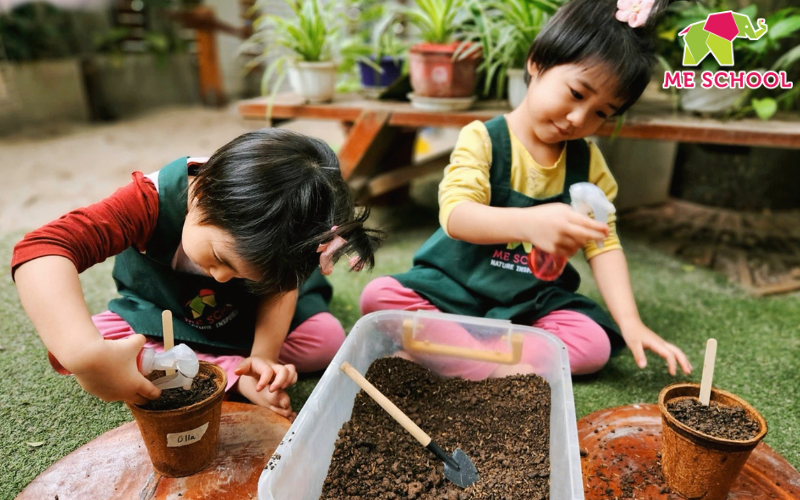 thực hành cuộc sống cho trẻ mầm non
