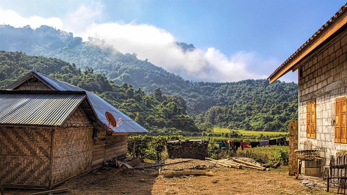 BICYCLE TOUR IN VIETNAM TO LUANG PRABANG