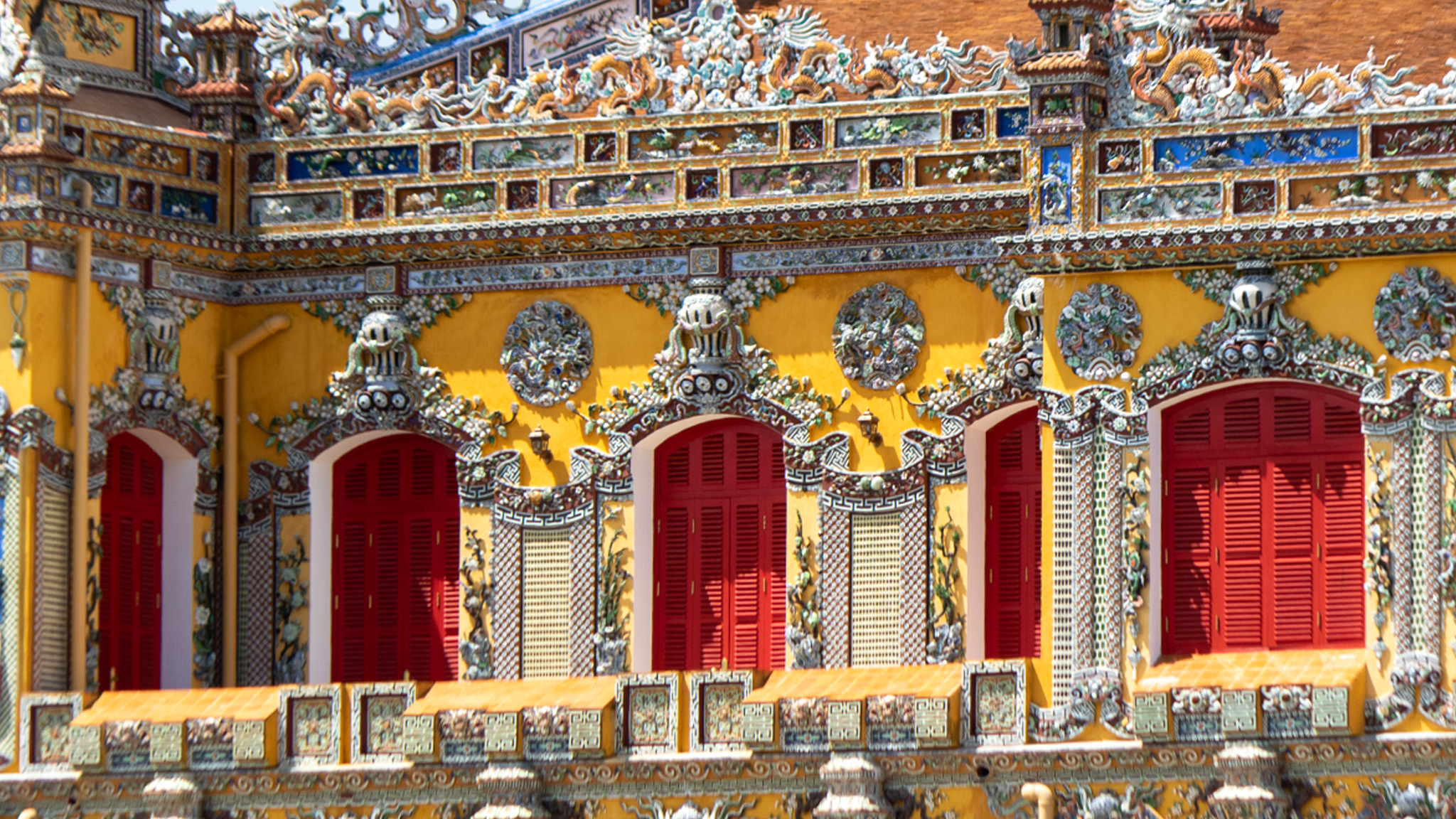 EXPLORE LOCAL CULTURE THROUGH VIETNAM'S CENTRAL COAST