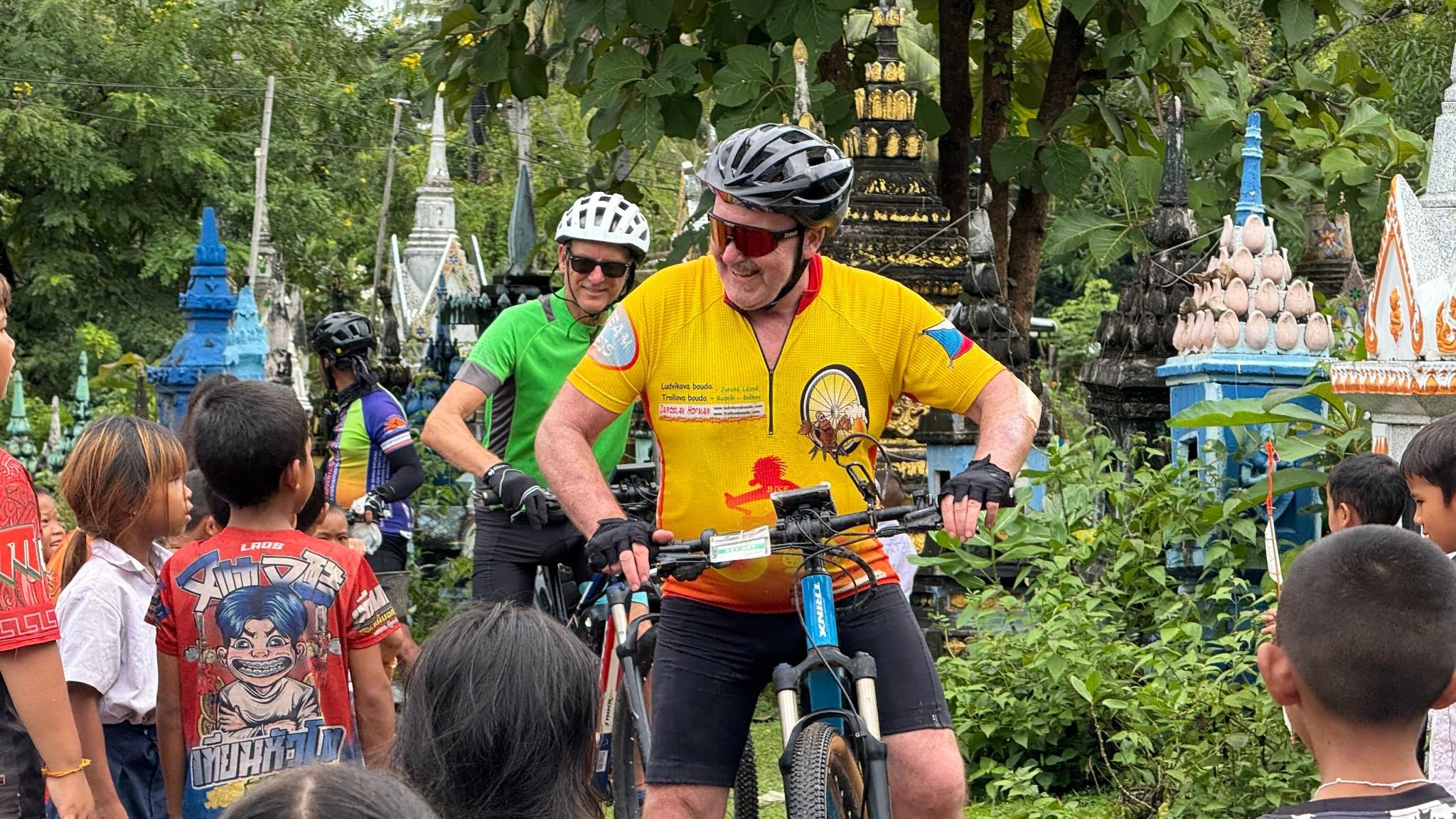 WHAT MAKES VIETNAM ADVENTURE CYCLING DIFFERENT FROM OTHER CYCLING TOURISM COMPANIES?