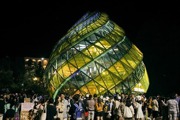 Ghé thăm Quảng trường Lâm Viên: Biểu tượng của Đà Lạt về đêm