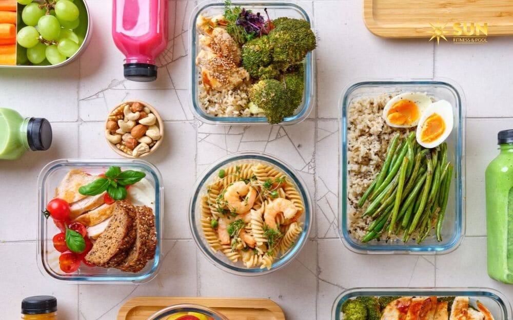 Chế độ dinh dưỡng giàu protein, chất xơ và carb giúp cân bằng ghrelin & leptin