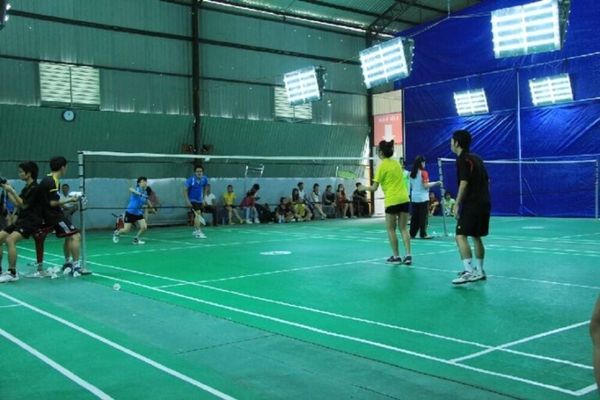 Sân cầu lông Bình Thạnh Kim Cúc được nhiều tay vợt cầu lông ưa chuông