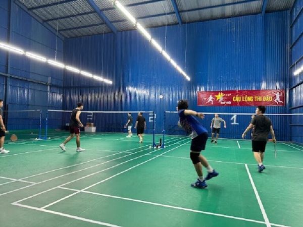 Sân cầu lông Sinto gây ấn tượng với cơ sở vật chất khang trang