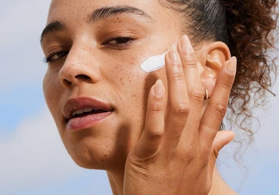 Bôi kem & laser: Vai trò và hạn chế