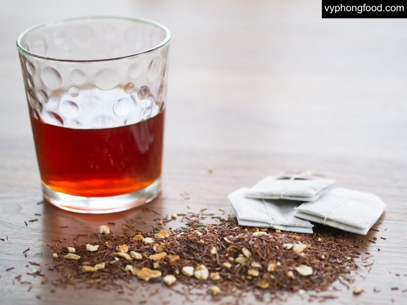 South African Rooibos Tea as a living heritage from Cederberg, Western Cape, caffeine-free, antioxidant-rich herbal tea with heart health benefits and easy hot or iced brewing for daily use.