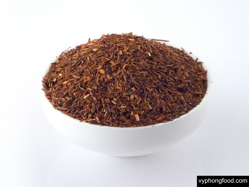 Make Christmas complete with South African Rooibos Tea – the golden herbal drink for health, perfect for festive recipes, herbal tea desserts, and joyful holiday celebrations.