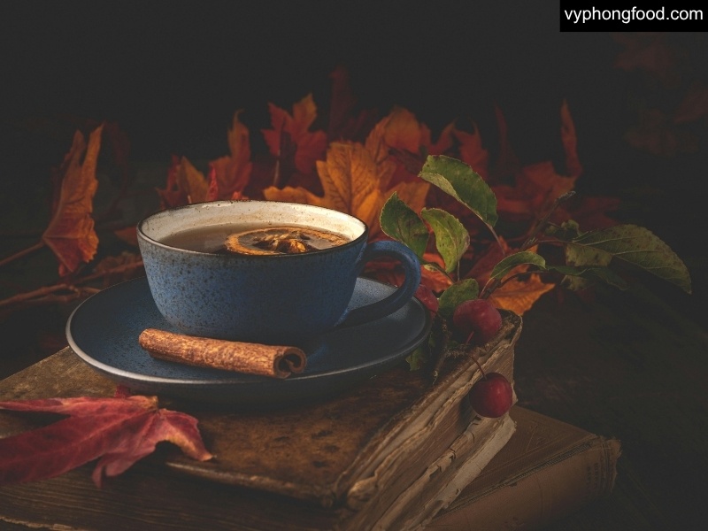 South African Rooibos Tea for better sleep: caffeine-free herbal tea with science-backed diet tips and a relaxing bedtime routine to improve sleep quality.